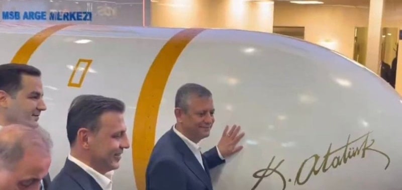 Özgür Özel SAHA 2026’yı Gezdi, Yıldırımhan İlgi Odağı Oldu