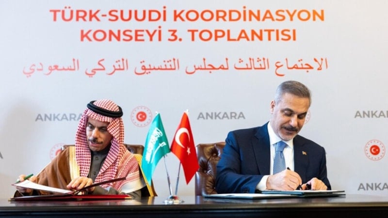Türkiye ile Suudi Arabistan vize muafiyeti anlaşması